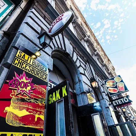 Apartamento Stylish At Ruin Pub District *
